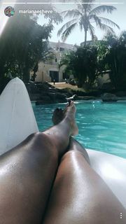 Mariana Echeverria feet photo thumbnail