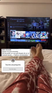 Mariana Echeverria feet photo thumbnail