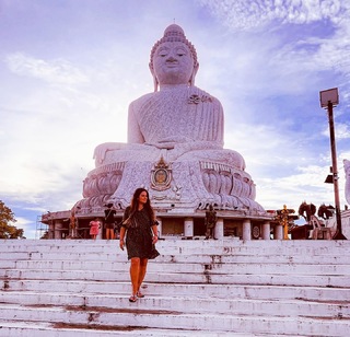 Mariana Echeverria feet photo thumbnail