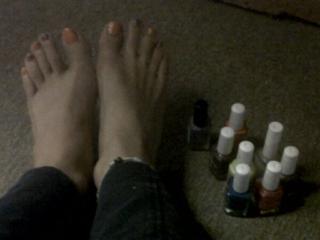 Mariana Echeverria feet photo thumbnail