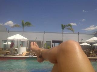 Mariana Echeverria feet photo thumbnail