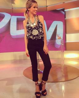 Mariana Fabbiani feet photo 2