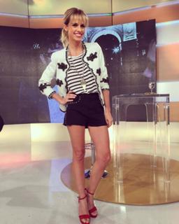 Mariana Fabbiani feet photo 8