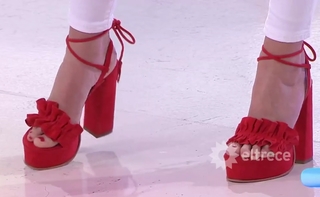 Mariana Fabbiani feet photo 1