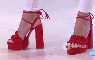 Mariana Fabbiani feet photo 6