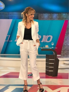 Mariana Fabbiani feet photo 9