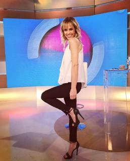 Mariana Fabbiani feet photo 19