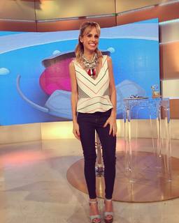 Mariana Fabbiani feet photo 12