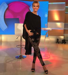 Mariana Fabbiani feet photo 9