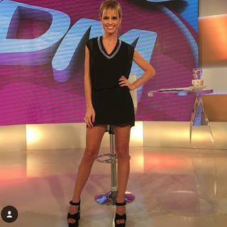 Mariana Fabbiani feet photo 17