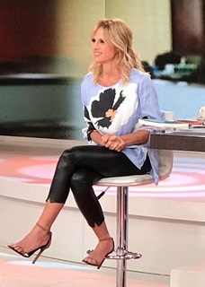 Mariana Fabbiani feet photo 7