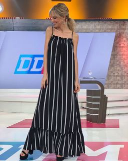 Mariana Fabbiani feet photo 7
