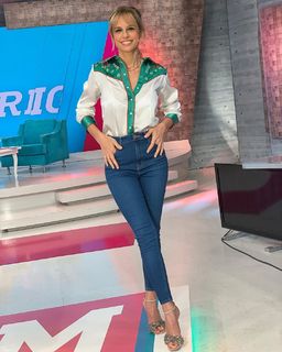 Mariana Fabbiani feet photo 10