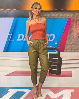 Mariana Fabbiani feet photo 9