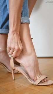 Mariana Fabbiani feet photo 7