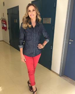 Mariana Ferrão feet photo 7