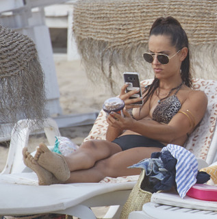 Mariana Monteiro feet photo 15
