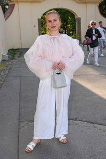 Mariana Pracharova feet photo 7
