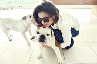 Mariana Rios feet photo thumbnail