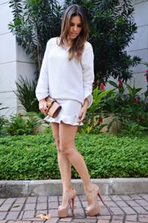 Mariana Rios feet photo thumbnail