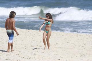 Mariana Rios feet photo thumbnail