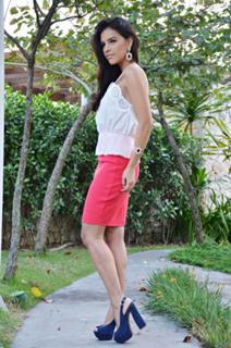 Mariana Rios feet photo thumbnail