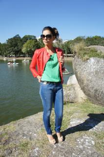 Mariana Rios feet photo thumbnail