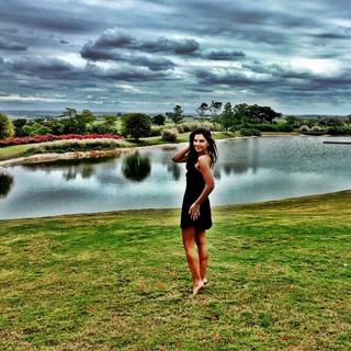 Mariana Rios feet photo thumbnail