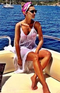 Mariana Rios feet photo thumbnail