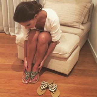 Mariana Rios feet photo thumbnail