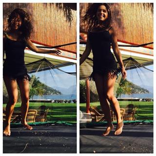Mariana Rios feet photo thumbnail