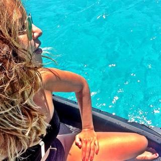 Mariana Rios feet photo thumbnail