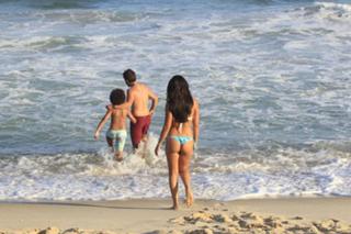 Mariana Rios feet photo thumbnail