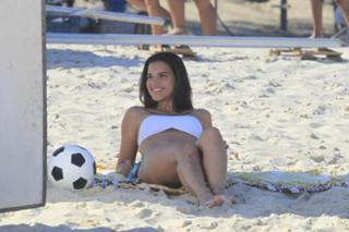 Mariana Rios feet photo thumbnail