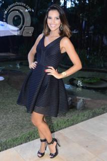 Mariana Rios feet photo thumbnail