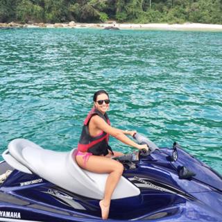 Mariana Rios feet photo thumbnail