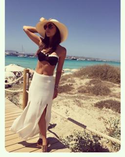 Mariana Rios feet photo thumbnail