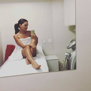 Mariana Rios feet photo thumbnail