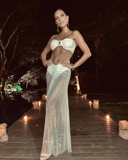 Mariana Rios feet photo thumbnail