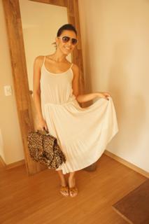 Mariana Rios feet photo thumbnail