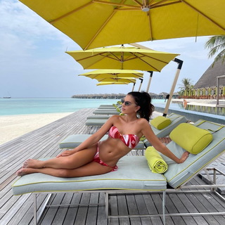 Mariana Rios feet photo thumbnail