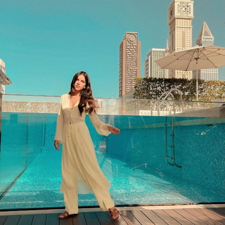 Mariana Rios feet photo thumbnail