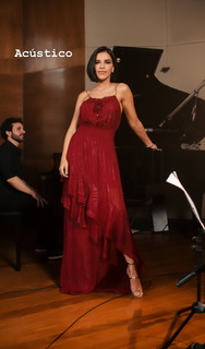 Mariana Rios feet photo thumbnail