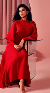 Mariana Rios feet photo thumbnail