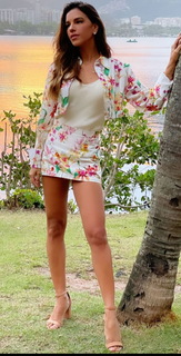 Mariana Rios feet photo thumbnail