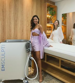 Mariana Rios feet photo thumbnail