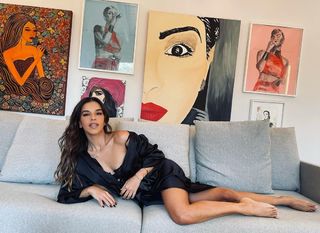 Mariana Rios feet photo thumbnail