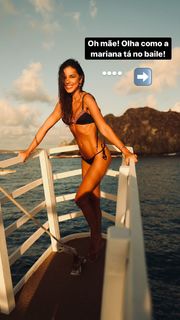 Mariana Rios feet photo thumbnail