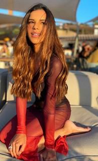 Mariana Rios feet photo thumbnail