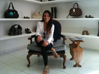 Mariana Rios feet photo thumbnail